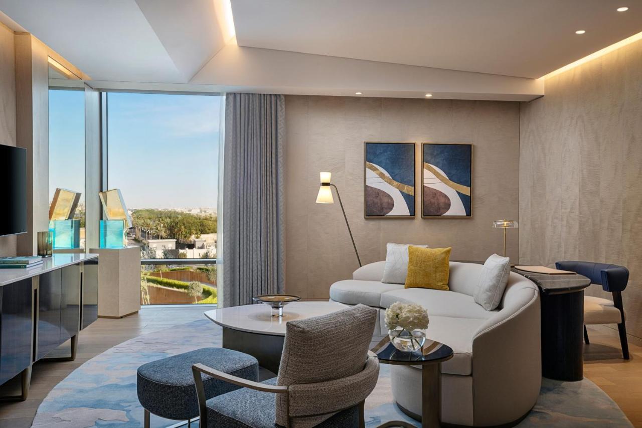 St. Regis Suite, 1 Bedroom Suite, 1 King,  City View